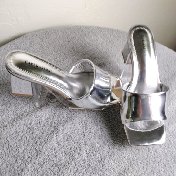 ✨ Carlkarida Silver Metallic Block Heel Mules Size 7 - Picture 2 of 9